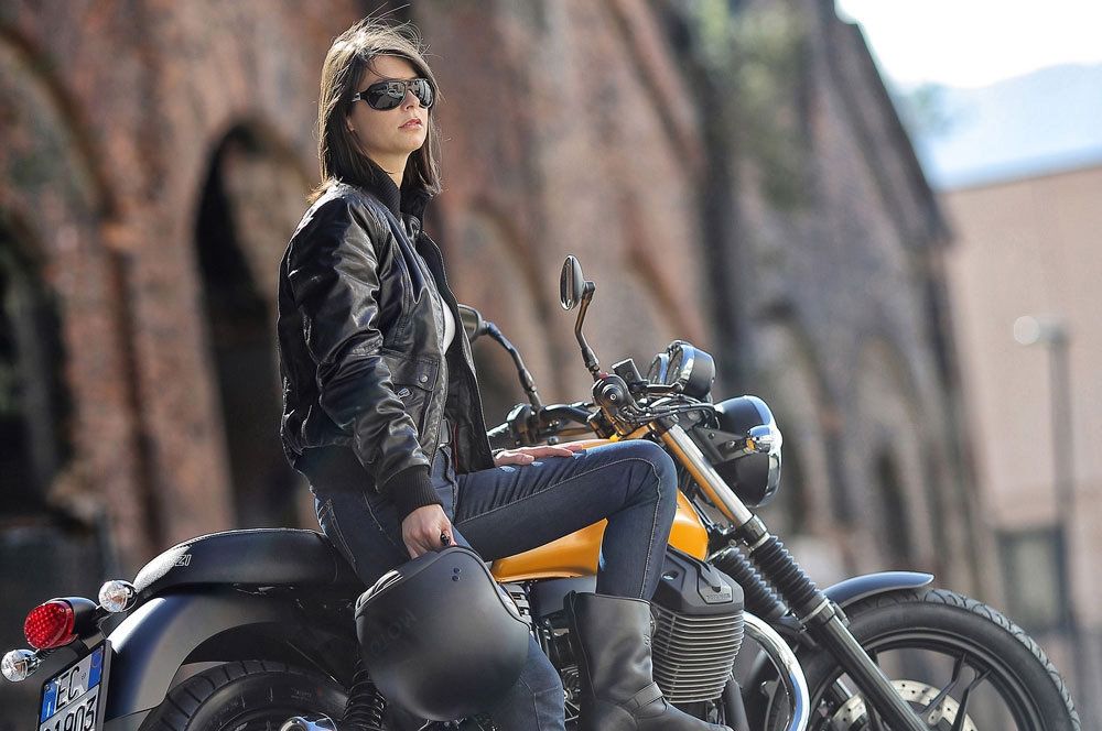 Trencilla es el complemento perfecto ✔ para el asiento de tu moto sin hacerlo resbaladizos, gracias a su acabado antideslizante.